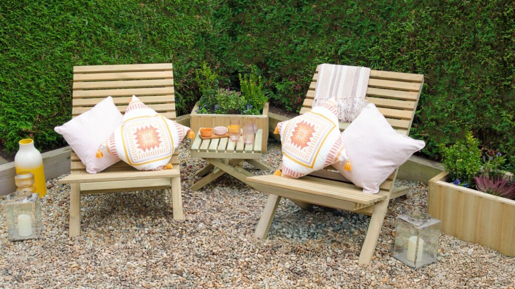 Forest Garden’s Fresh Outdoor Seating Designs for 2025